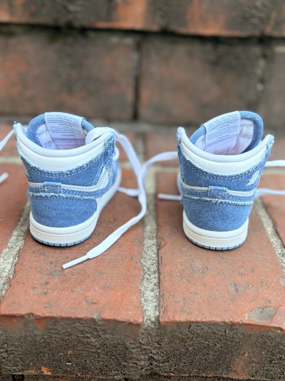 Baby Nike Air Jordan 1 Retro OG "Denim" Sneakers - 4C - Picture 4 of 6